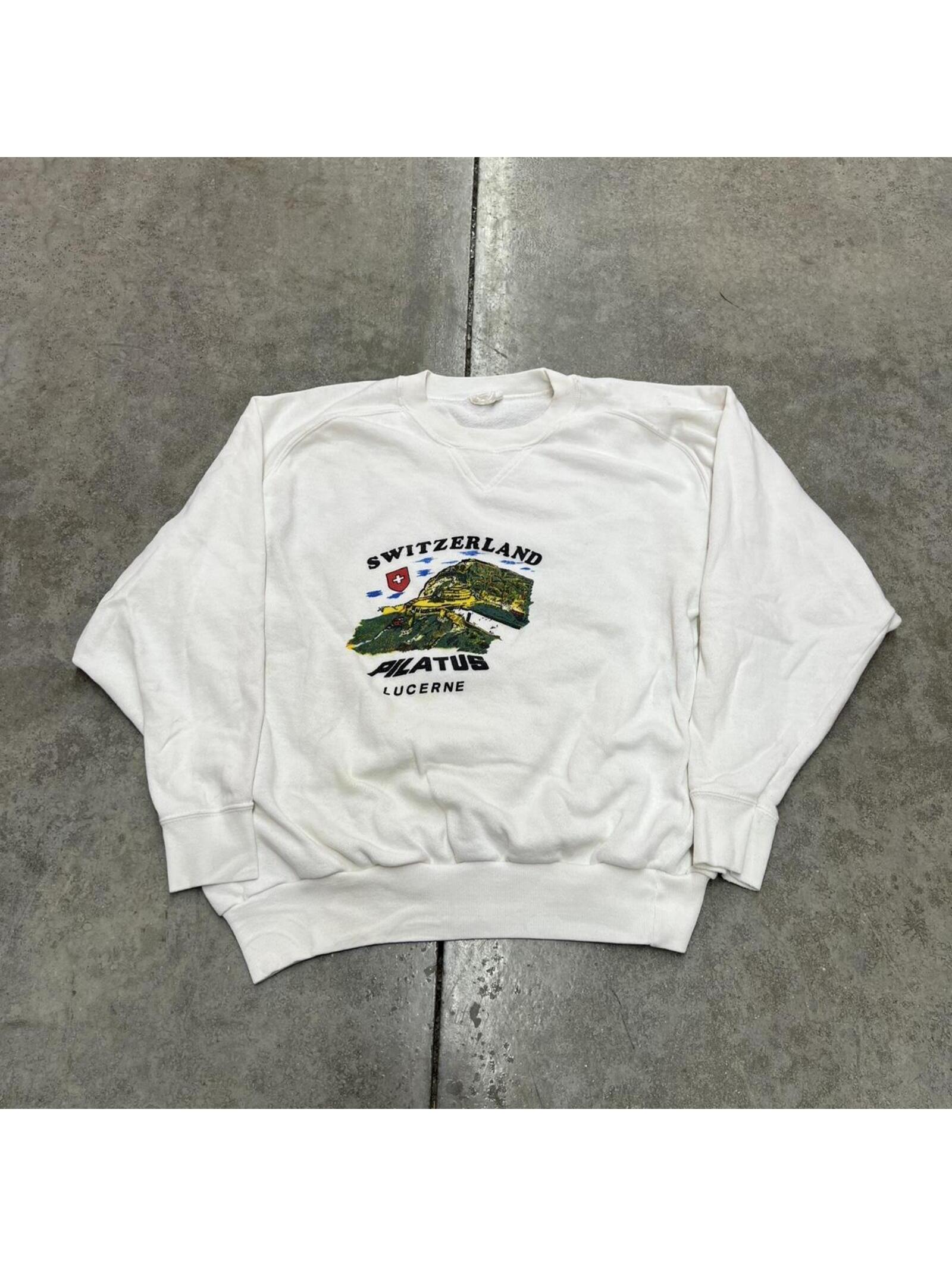 Vintage Switzerland Pilatub Lucerne Destination White Crewneck Size Large Vintage Switzerland Pilatub Lucerne Destination White Crewneck Size Large
